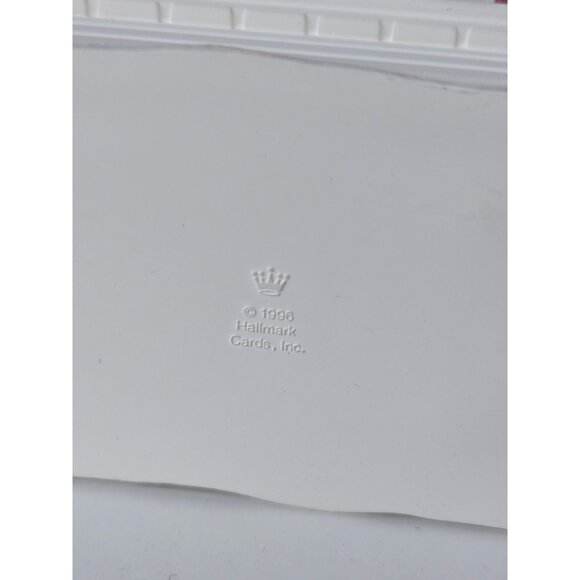 Come All Ye Faithful 1996 Hallmark Keepsake Nativity Ornament Chapel Holy Family - Picture 10 of 10